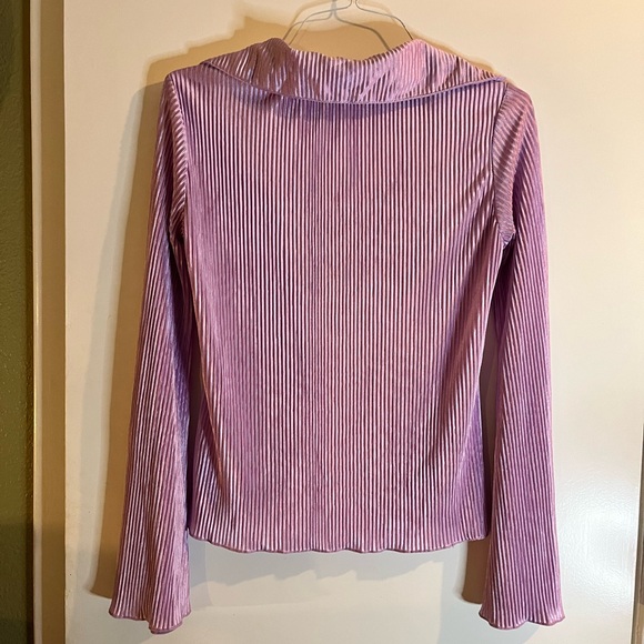 Lavender Ribbed Collared Button-Down Shirt - Picture 3 of 3